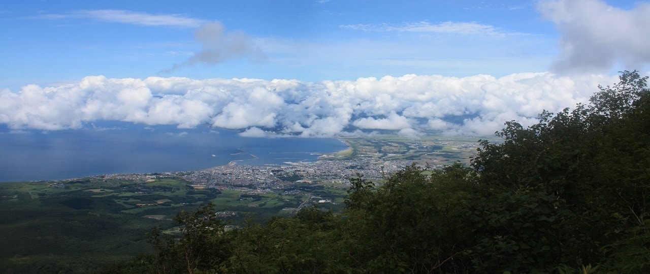 岩内商工会議所_岩内町景色夏